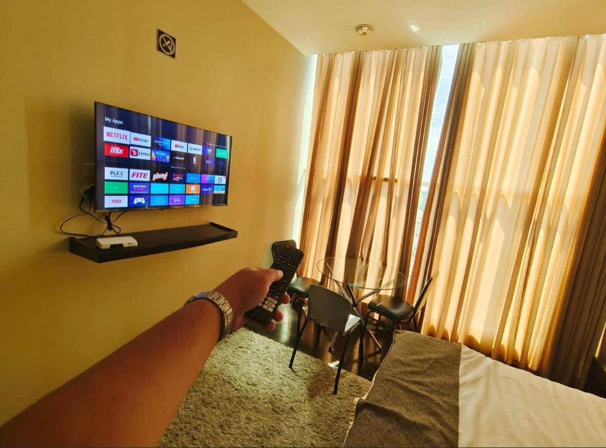 Greenwindows Hotel ダバオ　シティ エクステリア 写真